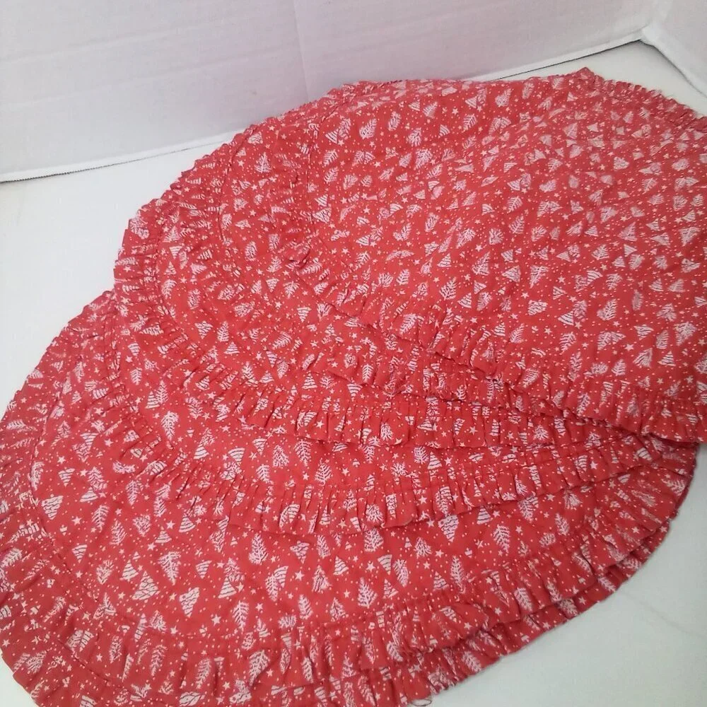 Quilted Fabric Placemats Christmas Tree Ruffle Trim Oval 17.5